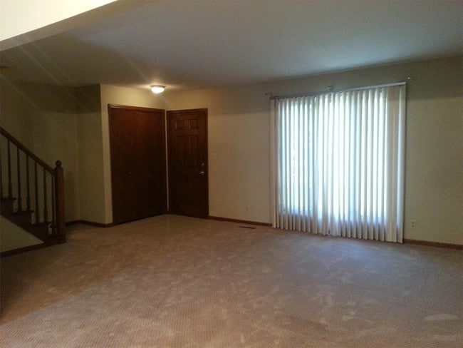 Building Photo - 1619 Prospect Ct