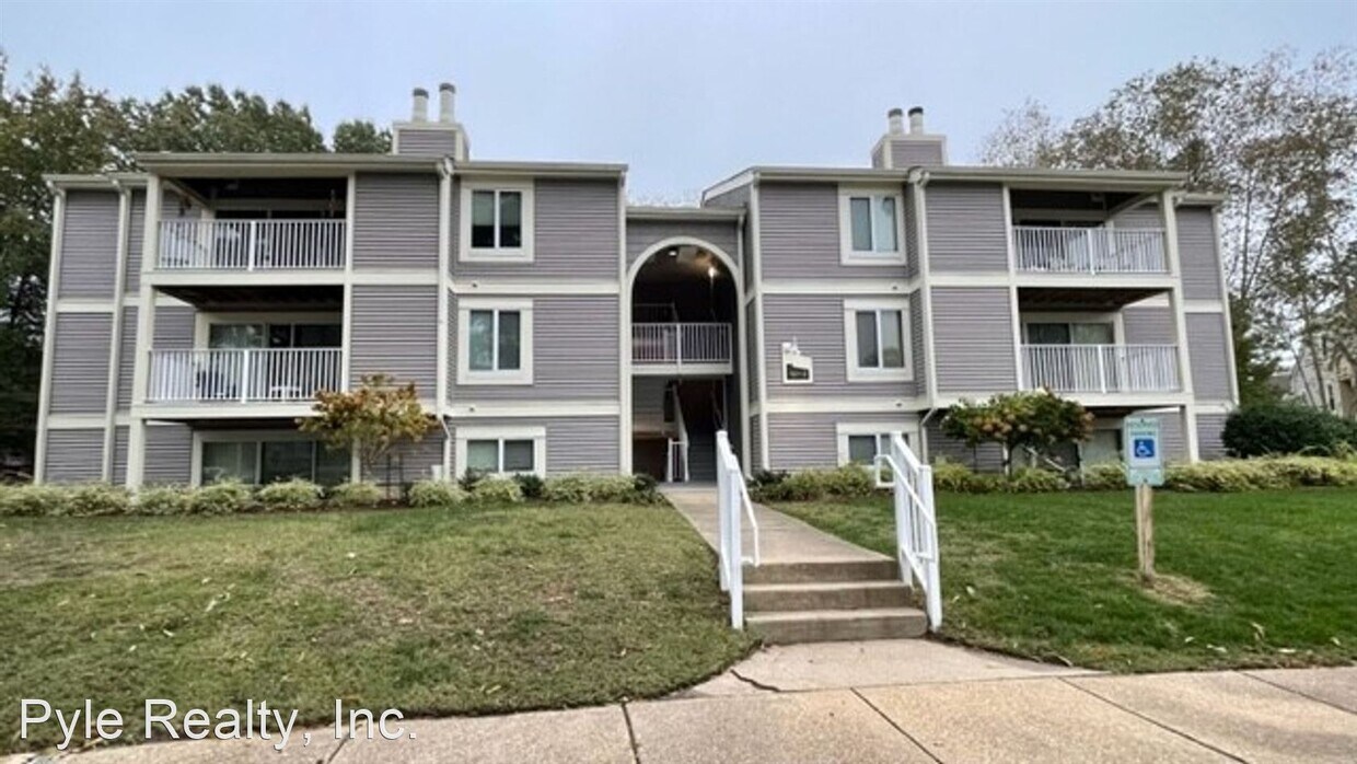 Foto principal - 2 br, 2 bath House - 1012 Autumn Woods Lan...