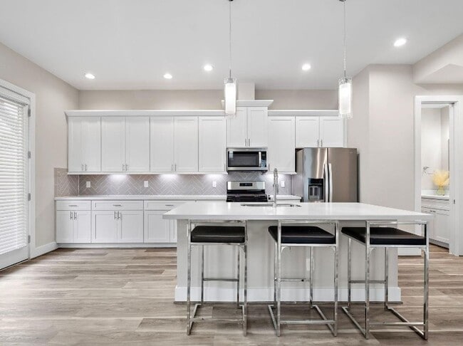 Building Photo - Luxury New Construction for Lease