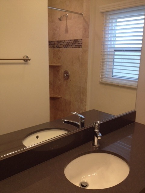 Foto del edificio - 4979 W Point Loma Blvd
