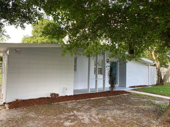 Photo - 161 SE Bonita Ct House