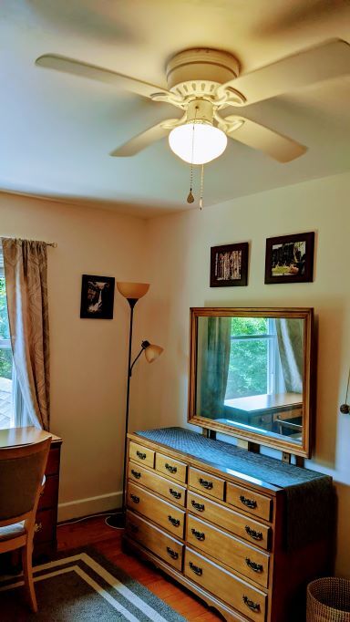 Foto del edificio - 1302 Staunton Ave NW