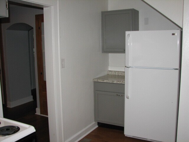 Foto del edificio - 404 S Celia Ave