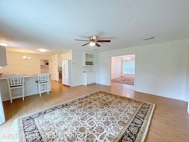 Foto del edificio - 4 br, 2 bath House - 4551 Drusilla Dr.