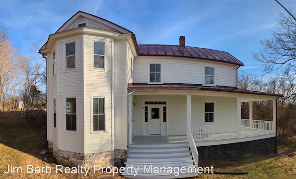 3 br, 2 bath House 16 Cunningham Lane House Rental in Boyce, VA