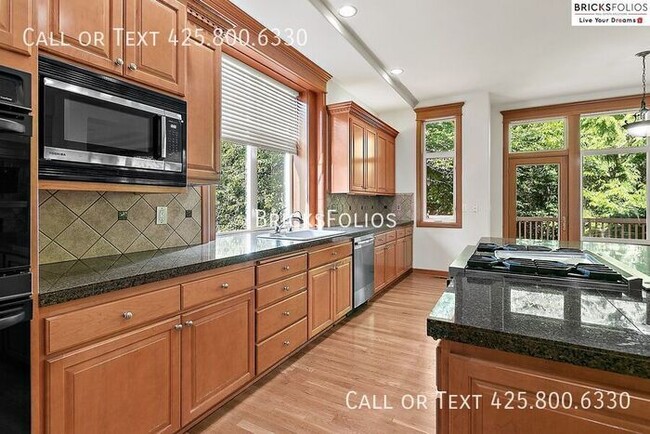Photo - Luxurious 4-bedroom home in Sammamish with...