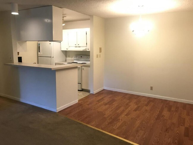 Building Photo - 395 Imperial Way #211