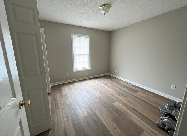 Building Photo - For Rent Davidson County