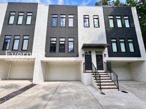 Building Photo - 1099 Briar Cove Cir
