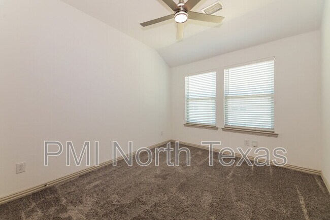 Building Photo - 6133 Roper Rd