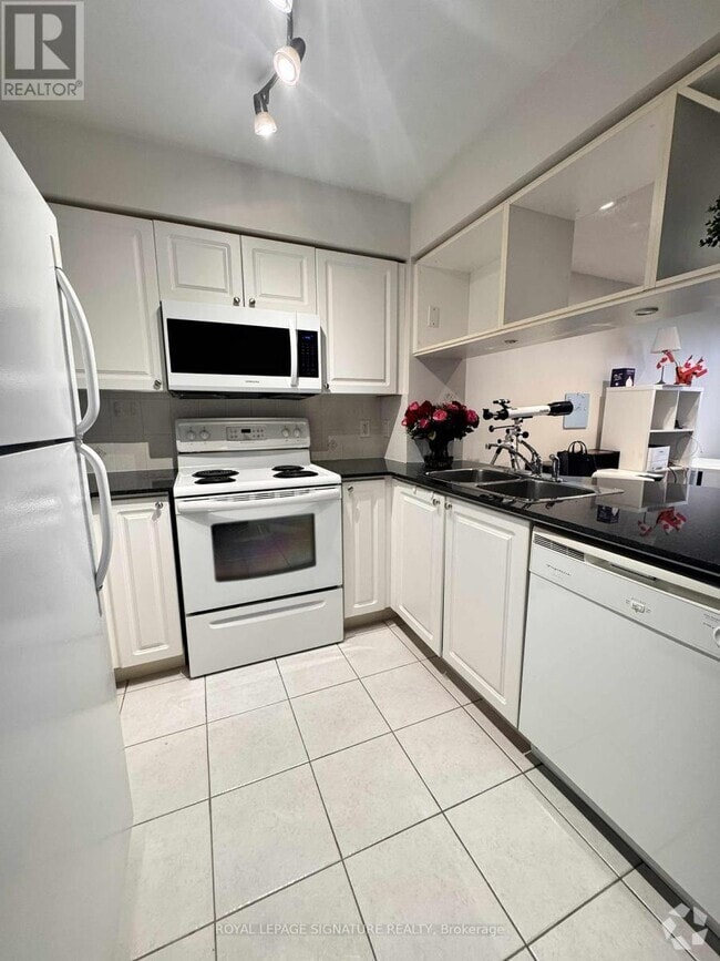 Building Photo - 4090-4090 Living Arts Dr
