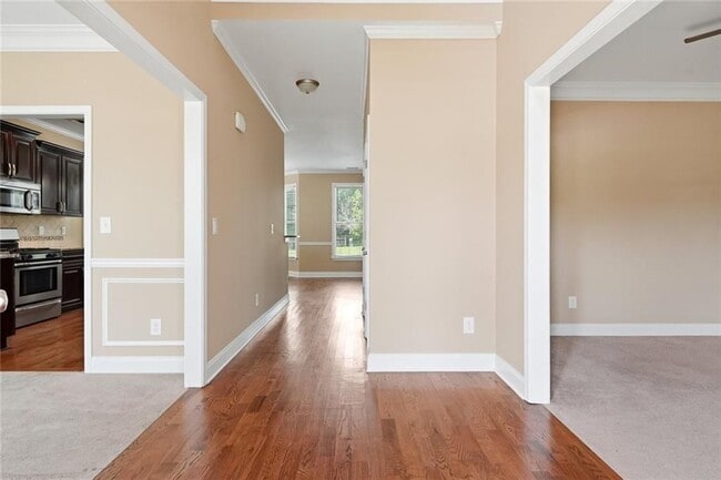 Building Photo - 3475 Golfe Links Dr