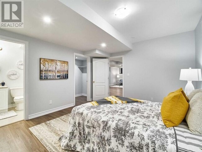 Photo du bâtiment - 8 Tarmack Dr