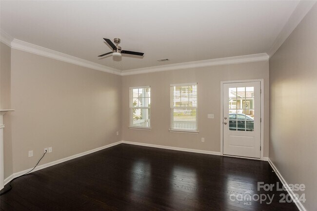 Foto del edificio - 288 Harrison Ln