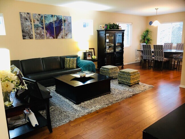 Foto del edificio - 22675 NE Fern Reach Cir