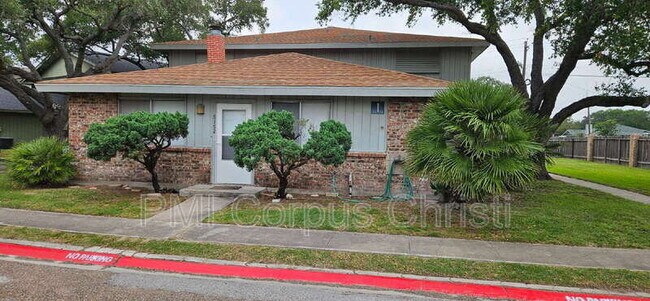 Foto del edificio - 6162 Hidden Oaks St
