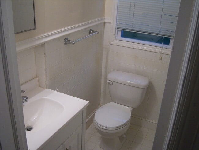 Foto del edificio - 10402 Baltimore National Pike