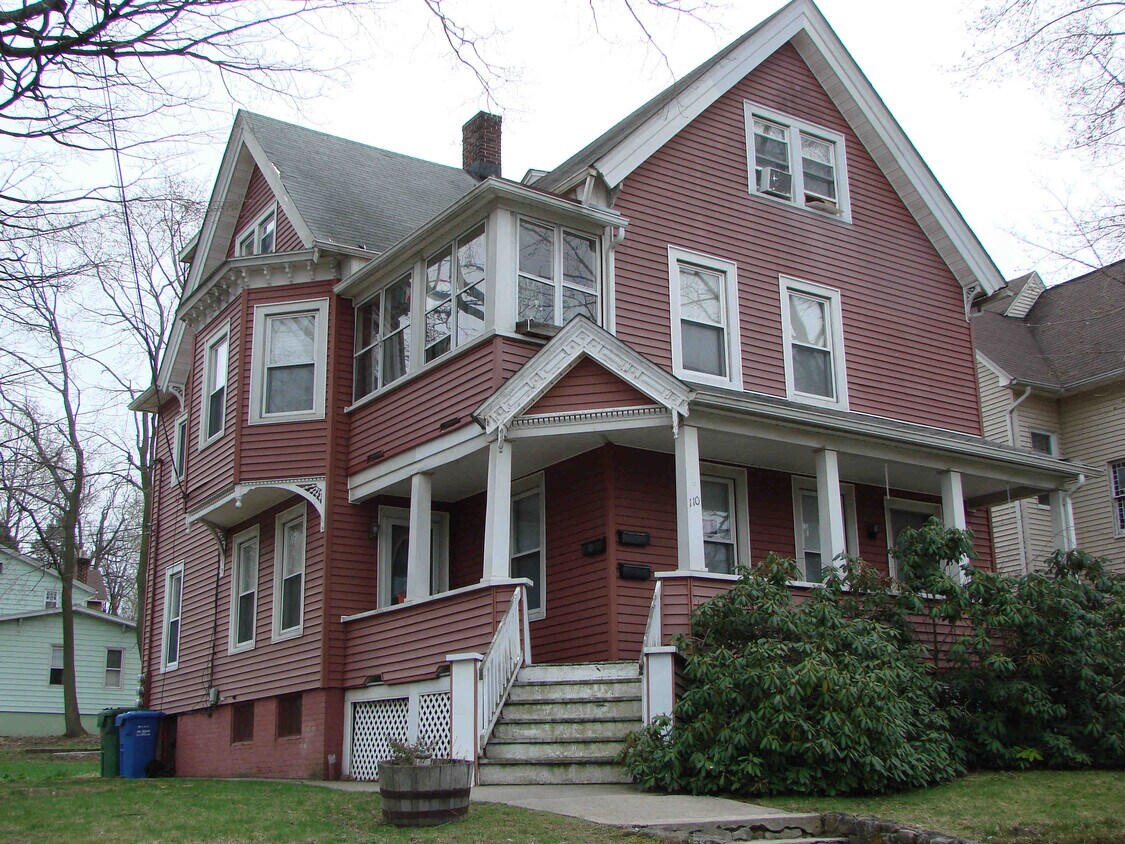 Primary Photo - 110 S Orchard St