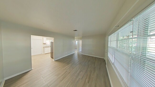 Foto del edificio - NE 16th Ave 1644-1648