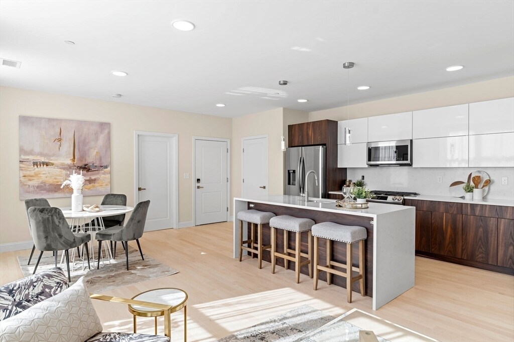 Foto principal - 124 Warren St