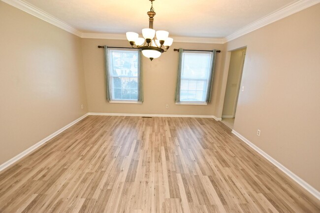 Building Photo - Large executive home in Granger IN