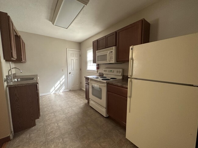 Building Photo - 4105 E Orme St