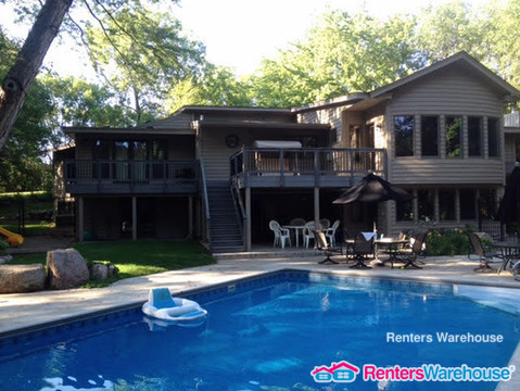 Foto del edificio - 14811 Lake Street Ext