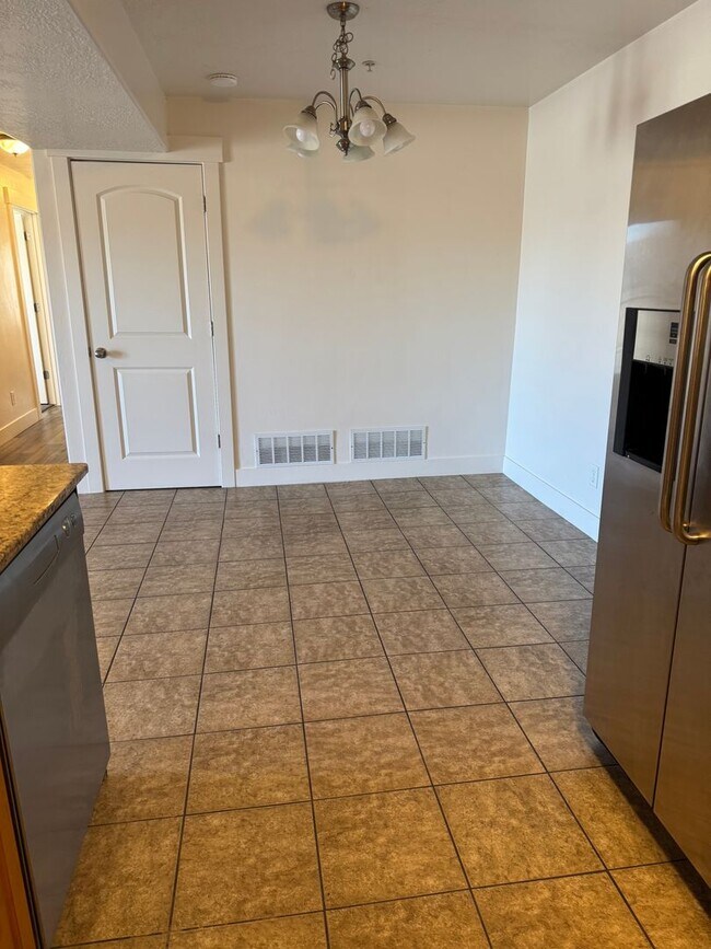 Building Photo - Beautiful Payson Condo for rent!