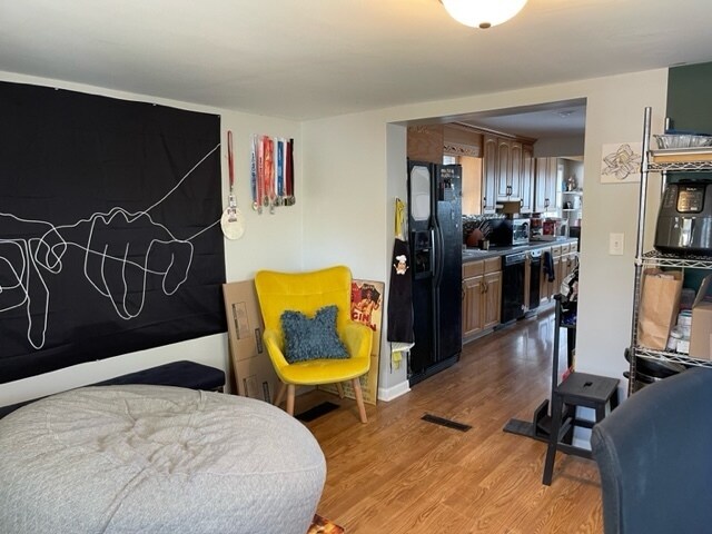 Foto del edificio - 944 Fairway Ct