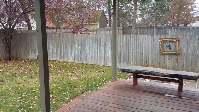 Building Photo - Charming 3 bdrm 2 bath Post Falls Home