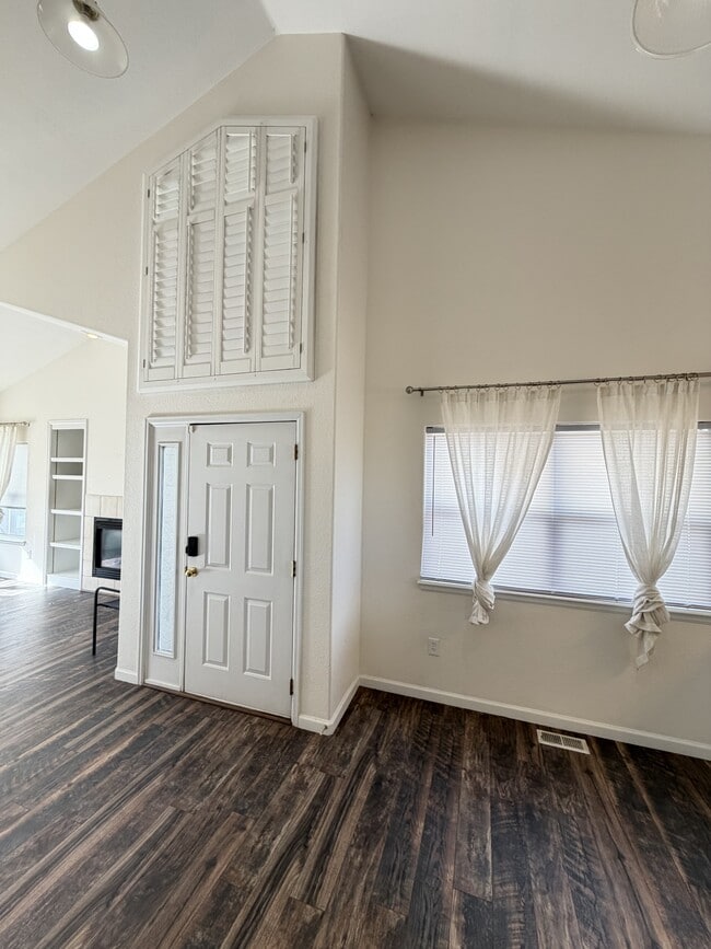 Building Photo - 15555 E 40th Ave