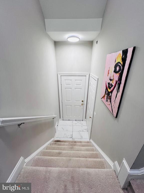 Building Photo - 46375 Pryor Square