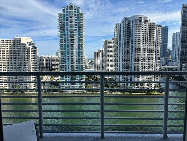 Building Photo - 325 S Biscayne Blvd