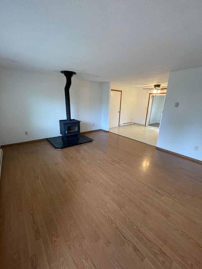 Building Photo - Cute Home in Tigard