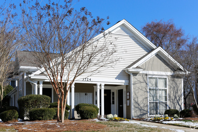 Building Photo - Cheshire Chase Apartments