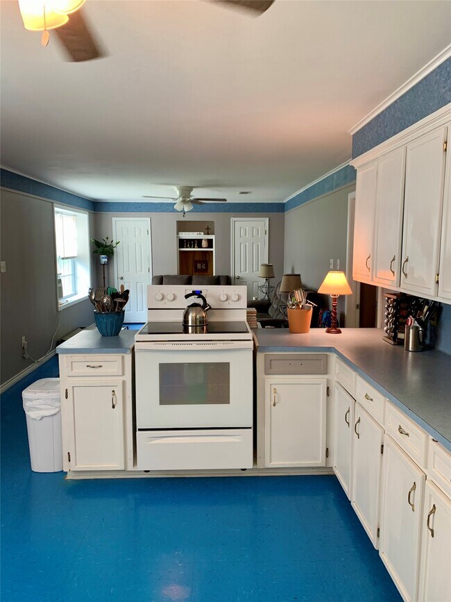 Foto del edificio - 6572 Sandy Hill Rd