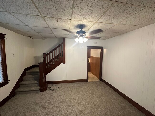 Building Photo - 129 S Church St
