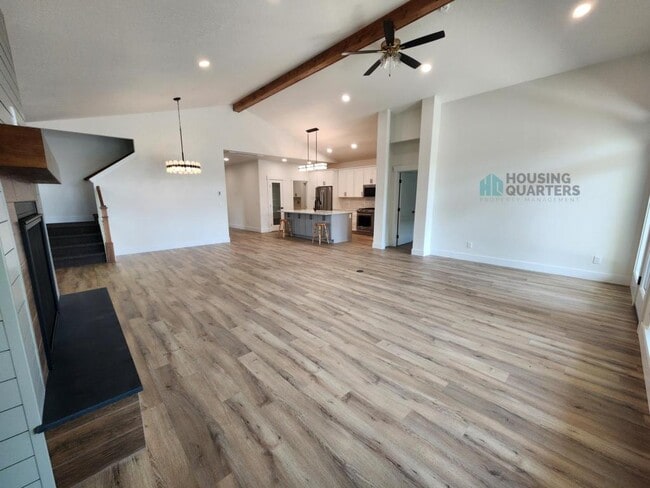Building Photo - 8416 E Maringo Dr