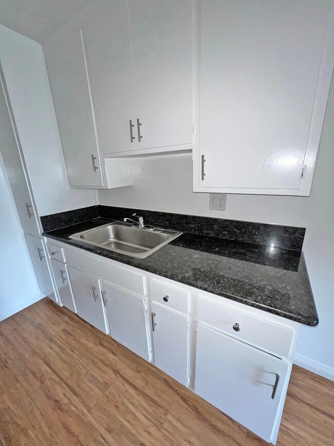 Building Photo - 4524 S Slauson Ave