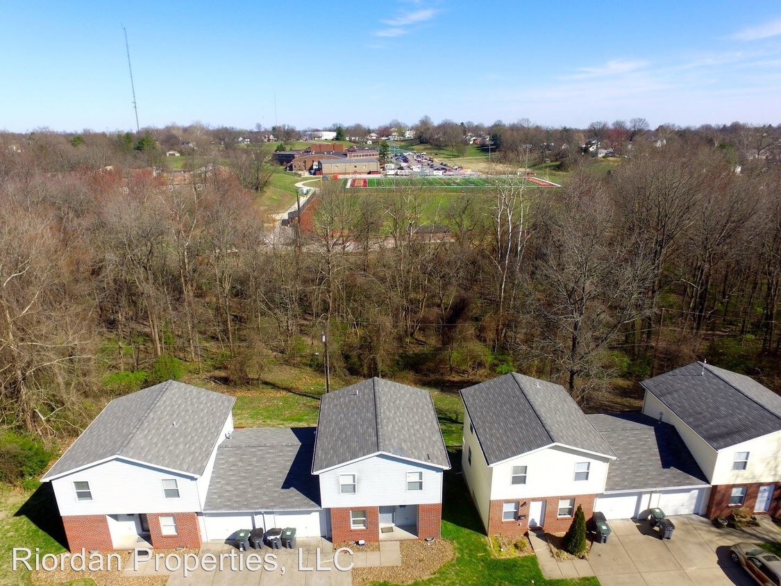 Primary Photo - 1227 Western Hills Dr