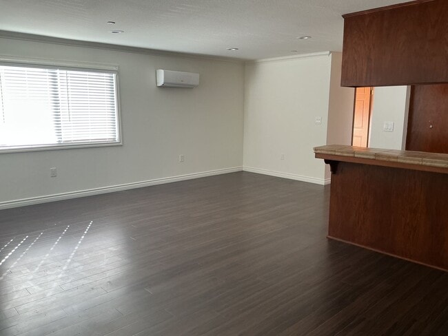 Photo - Los Caballeros #301 Apartment