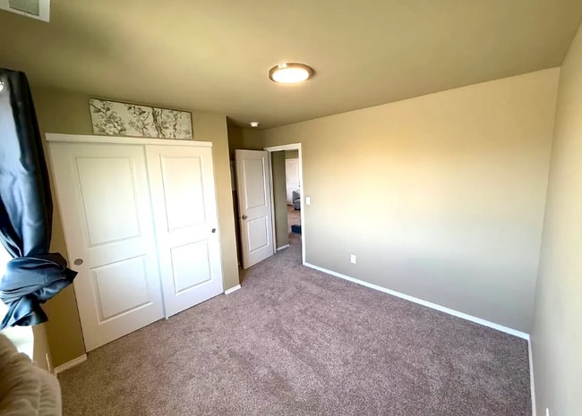 Foto del edificio - 216 E Montmorency Blvd