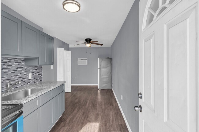 Foto del edificio - 7919 Brays St