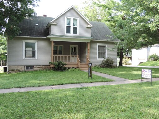 Primary Photo - 400 Grover St