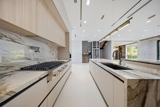 Foto del edificio - 3318 NE 16th Pl