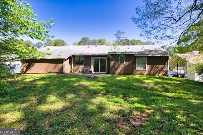 Foto del edificio - 2414 Leslie Brook Dr