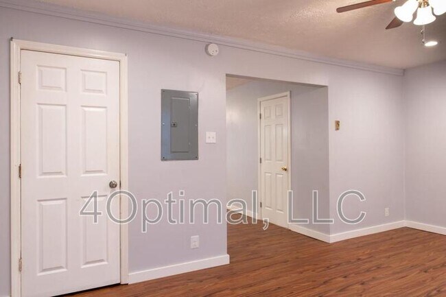 Foto del edificio - 1081 Cross Keys Rd