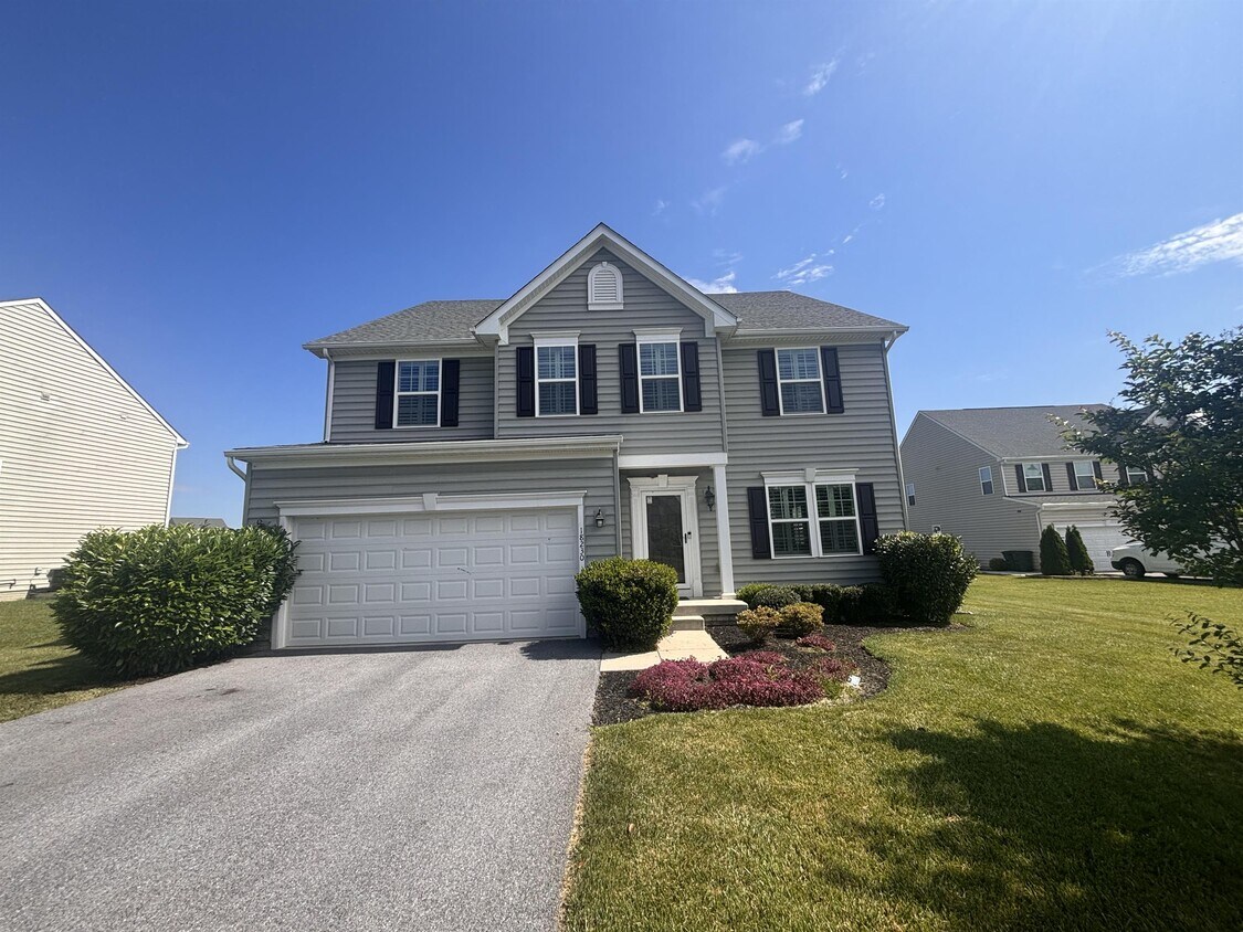 Primary Photo - 18230 Shapwick Ct