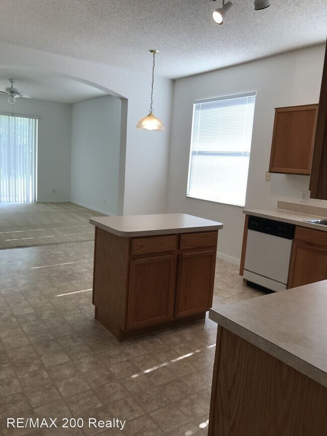 Building Photo - 4 br, 2 bath House - 14722 Kristenright Lane