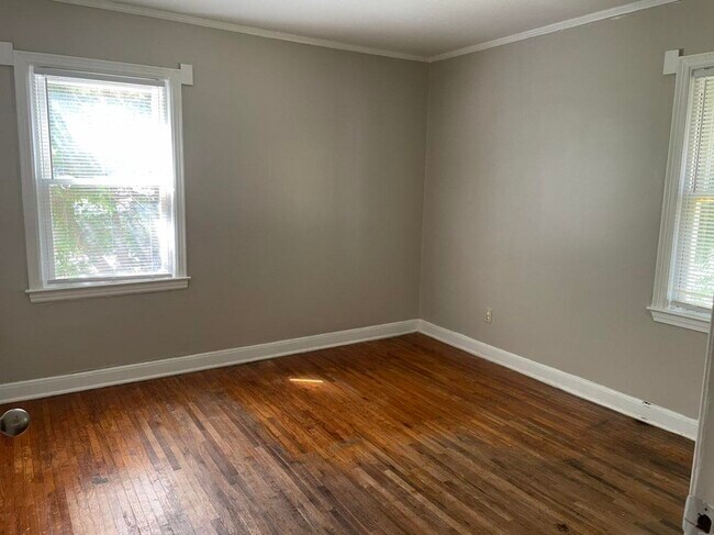 Foto del edificio - 3766 Guernsey Ave
